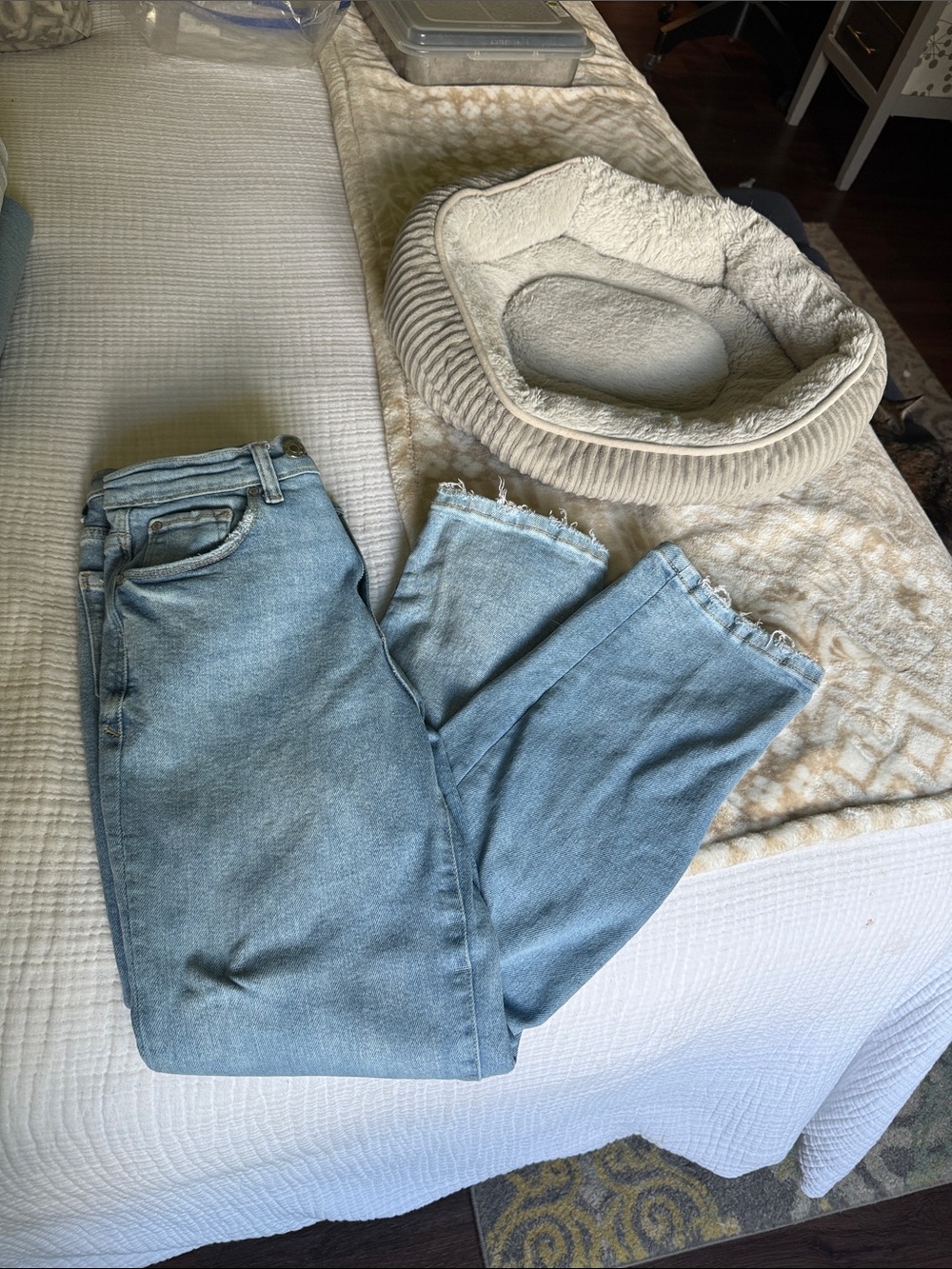Kensie Light Blue Straight-Leg Jeans with Raw Hem